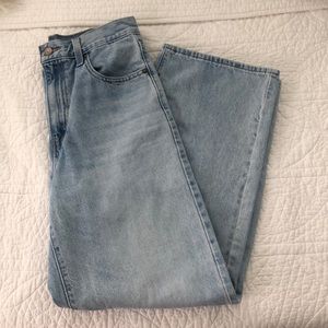 levi’s high waisted straight leg jeans